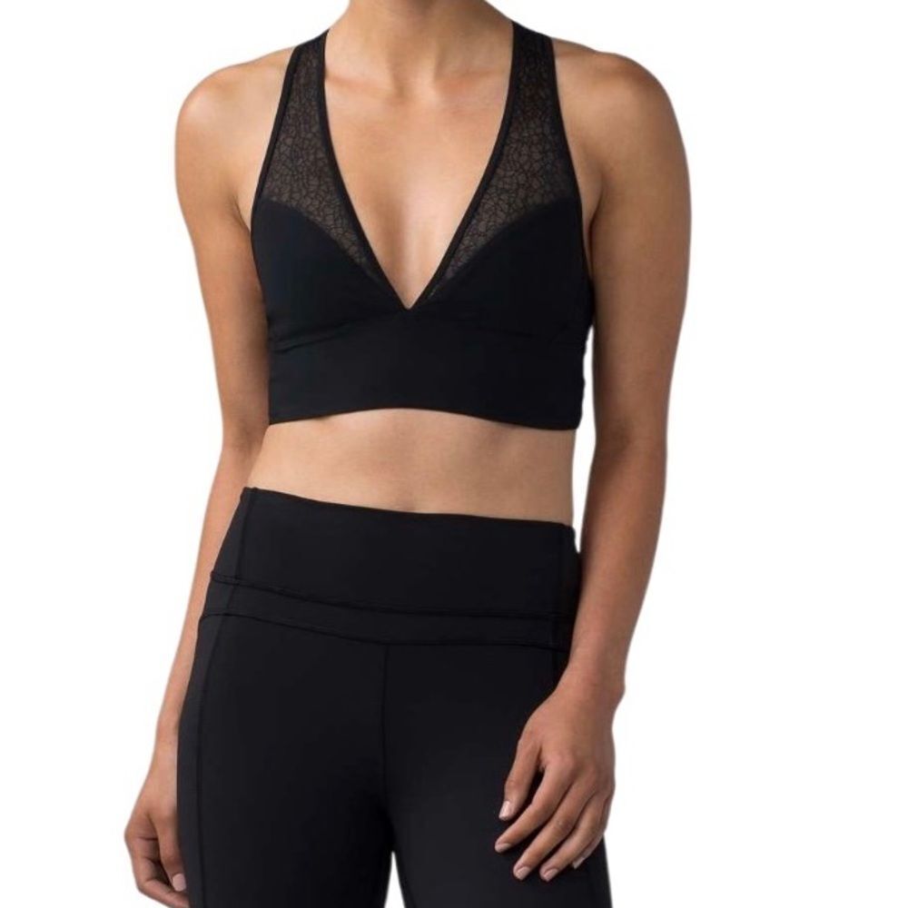 Lululemon Twist & Train Bra Black Size 6